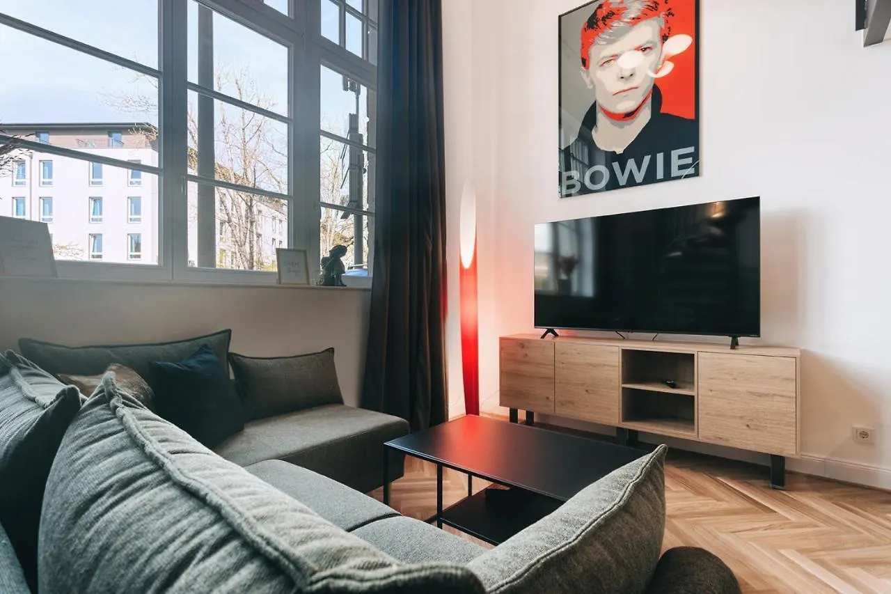 Tip! Modernes 90 Qm City-Apartment Mit Stil & Komfort In Toplage Daire Dresden