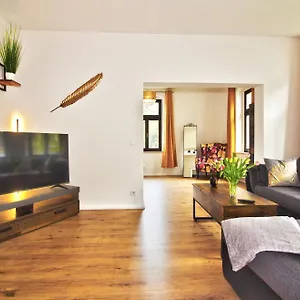  Apartment Neu: Wohnperle*feder