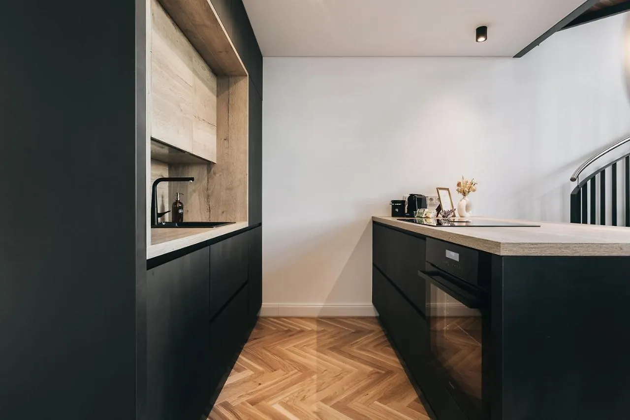 NEU! Palais Residenz Dresden direkt im Zentrum inklusive Netflix Apartment