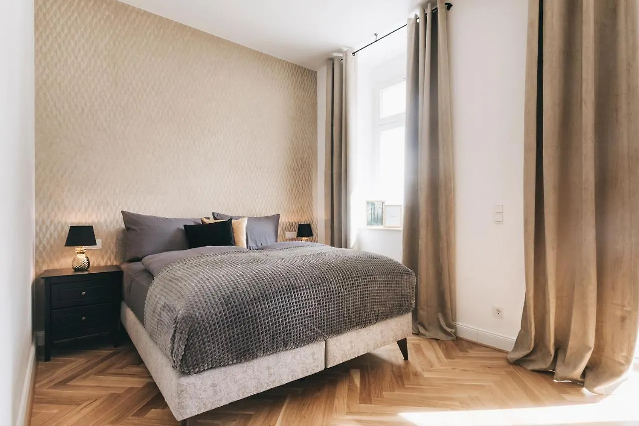 NEU! Palais Residenz Dresden direkt im Zentrum inklusive Netflix